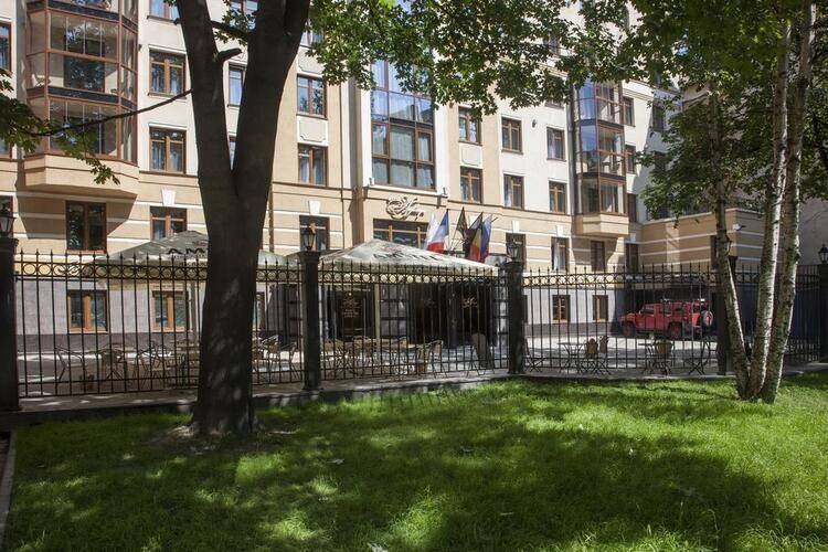 Аглая Кортъярд Отель
