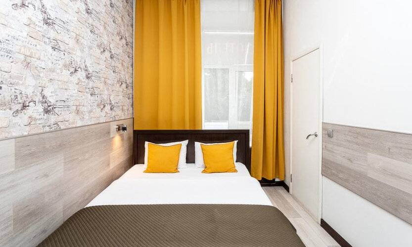 Элис Syncotel (Белое И Черное)