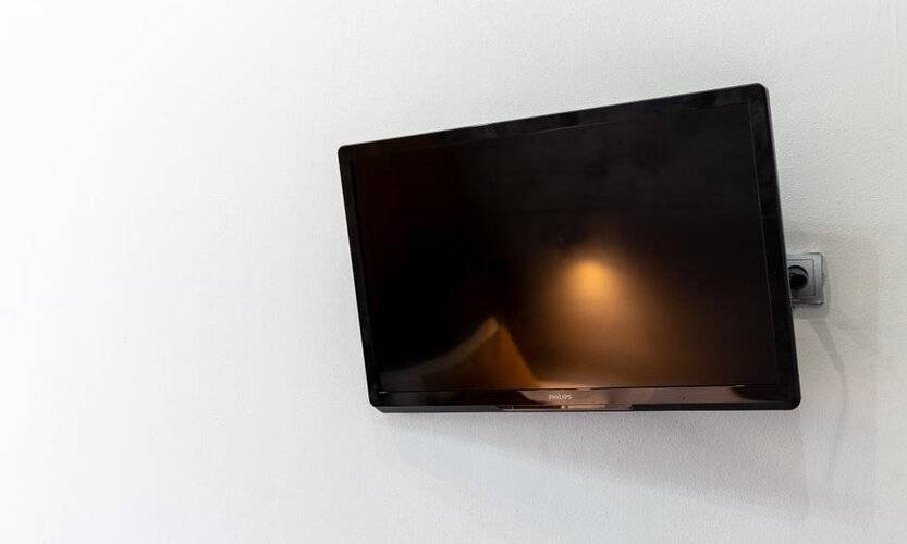 Элис Syncotel (Белое И Черное)