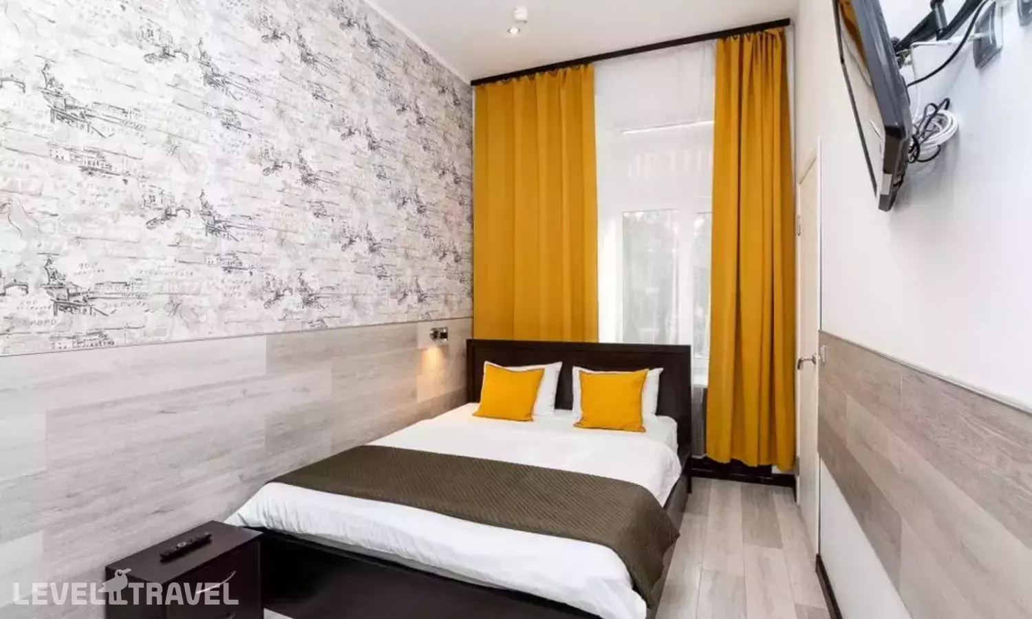 Элис Syncotel (Белое И Черное)