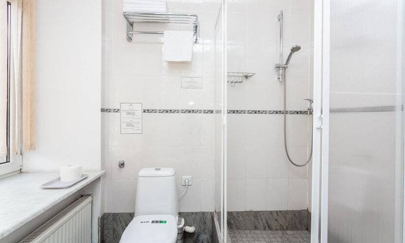 Элис Syncotel (Белое И Черное)