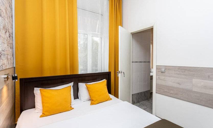 Элис Syncotel (Белое И Черное)