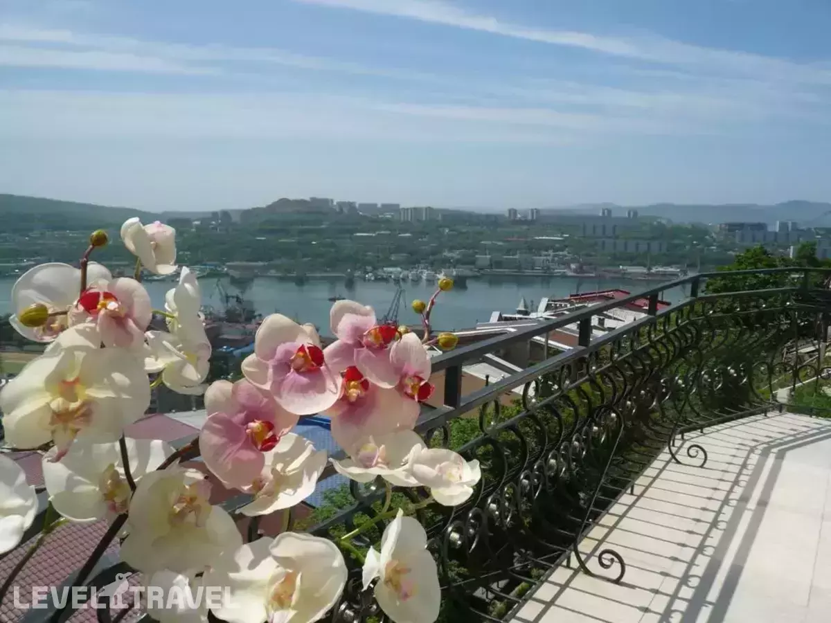 Отель Аквилон