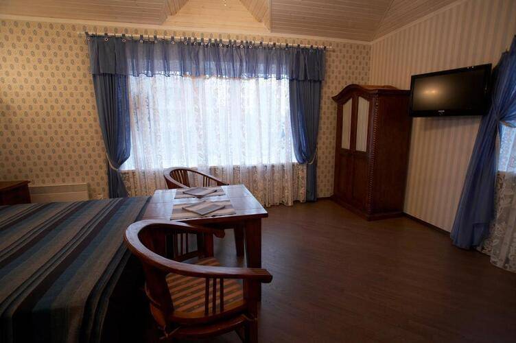 Отель Аквилон