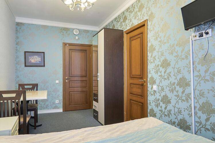 Отель Достоевский