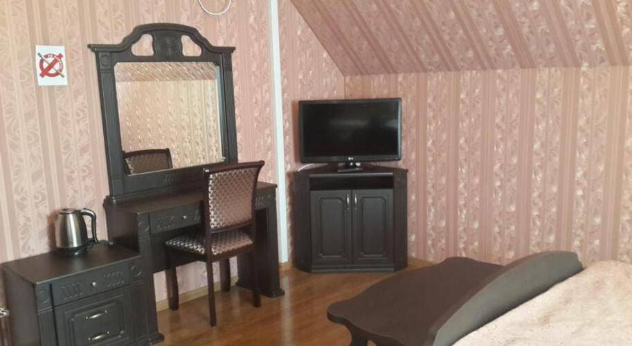 Отель Кавказ