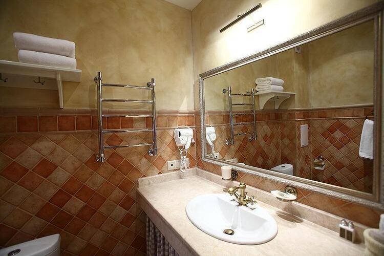 Отель Империал И Champagne Spa