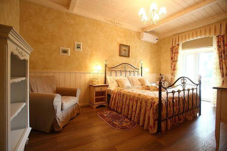 Отель Империал И Champagne Spa
