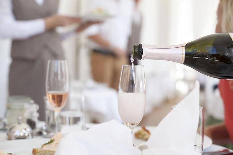 Отель Империал И Champagne Spa