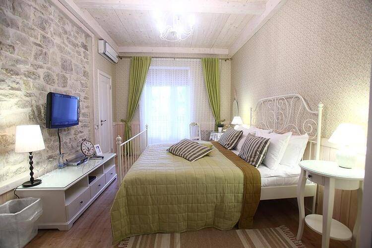 Отель Империал И Champagne Spa