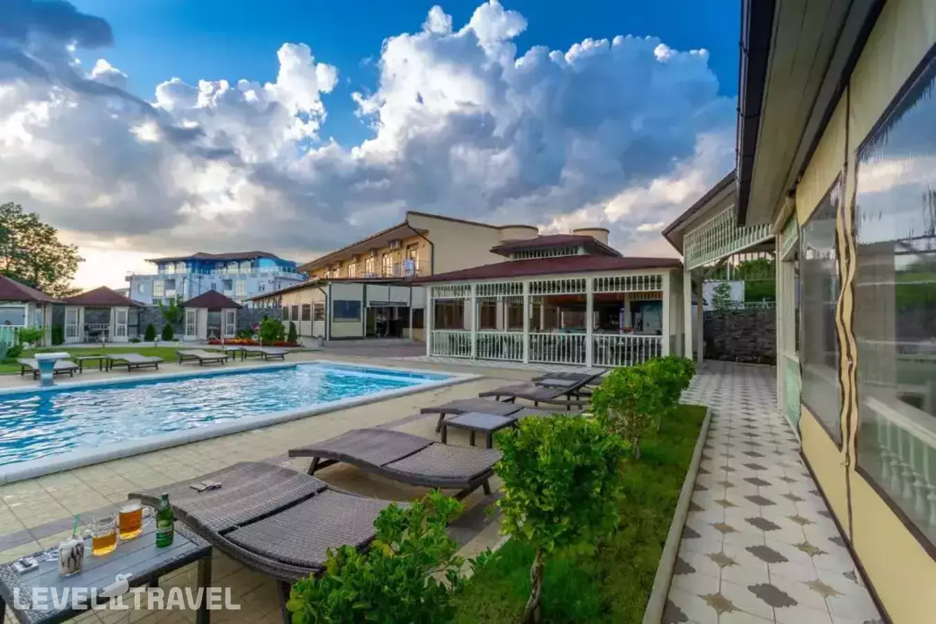 Grand Paradise Hotel