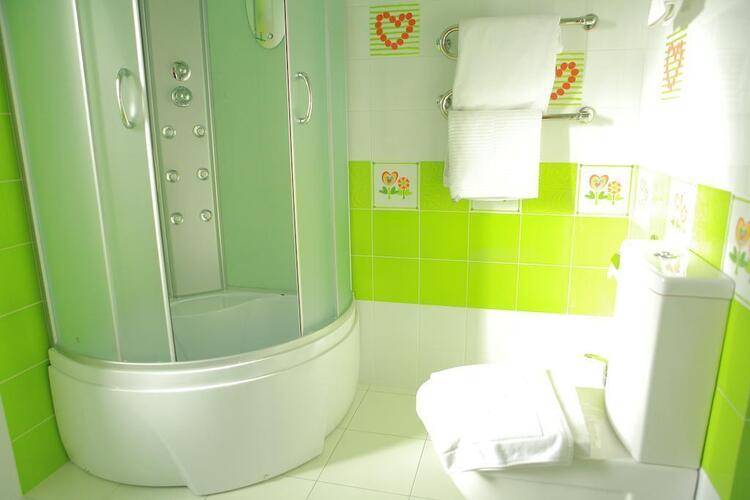 Green Apple Hotel