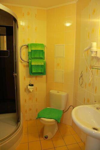 Green Apple Hotel