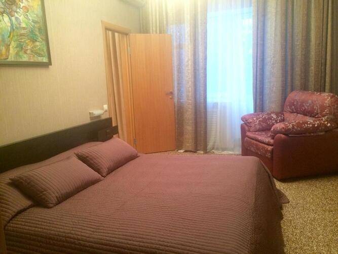 Green Apple Hotel