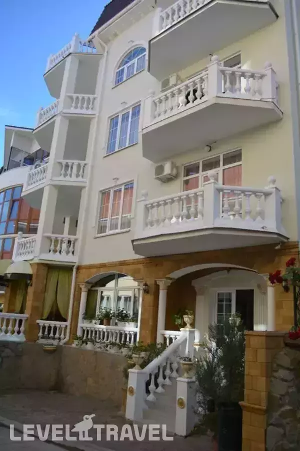 Отель Амэлиа