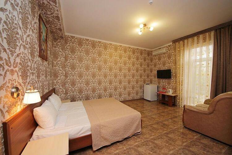 Отель Селини