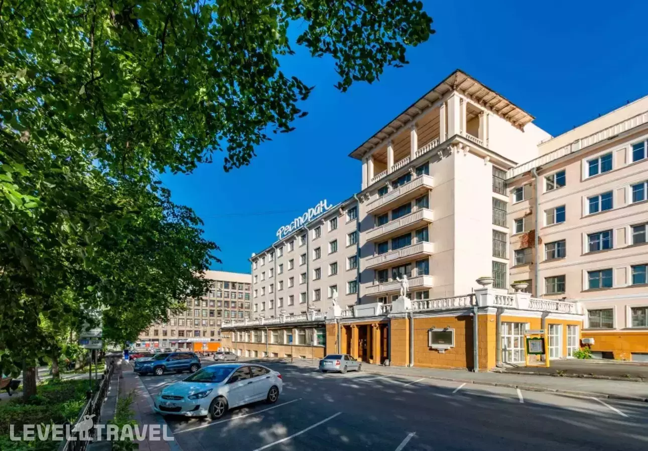 Большой Урал (Ул. Красноармейская)