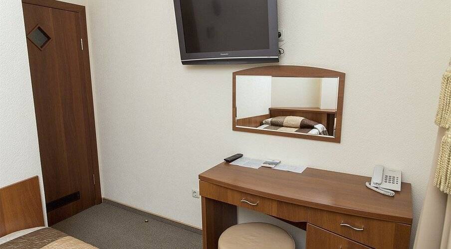 Отель Эмеральд