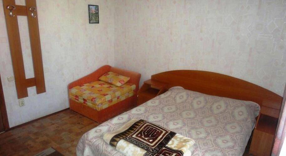 Отель Лорис