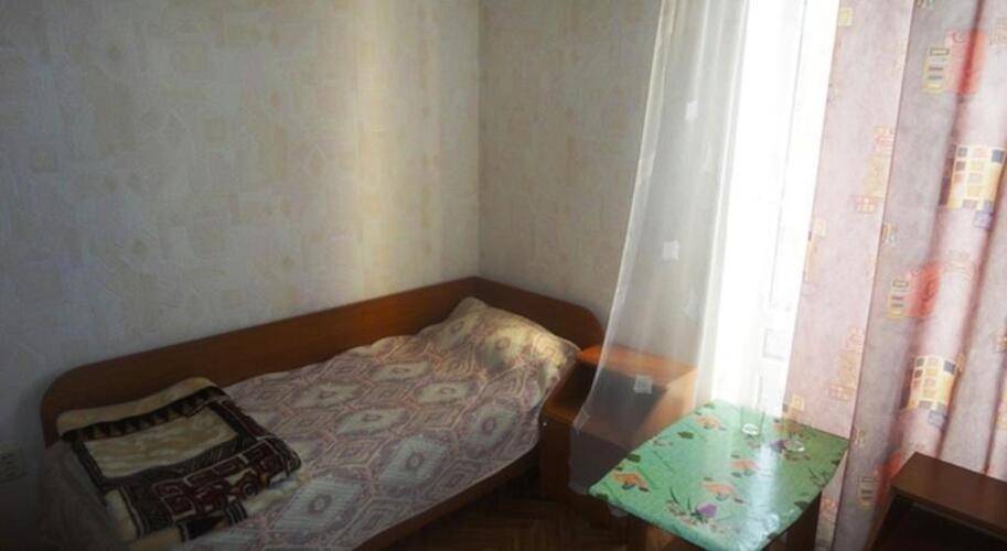 Отель Лорис