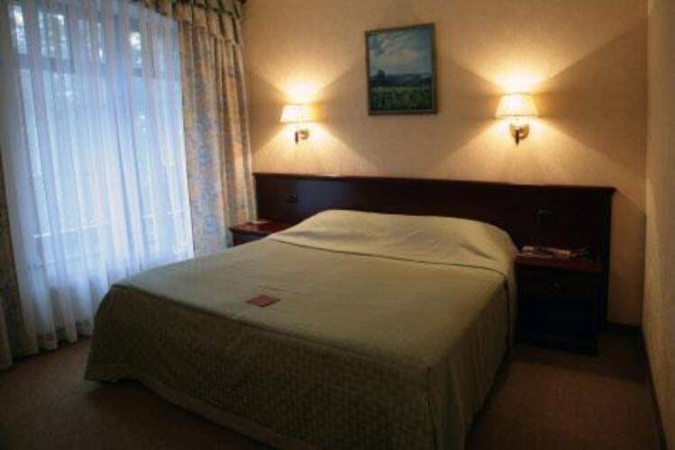 Парк-Отель Грааль (Graal Park Hotel)