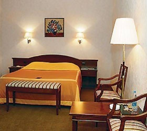 Парк-Отель Грааль (Graal Park Hotel)