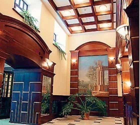 Парк-Отель Грааль (Graal Park Hotel)
