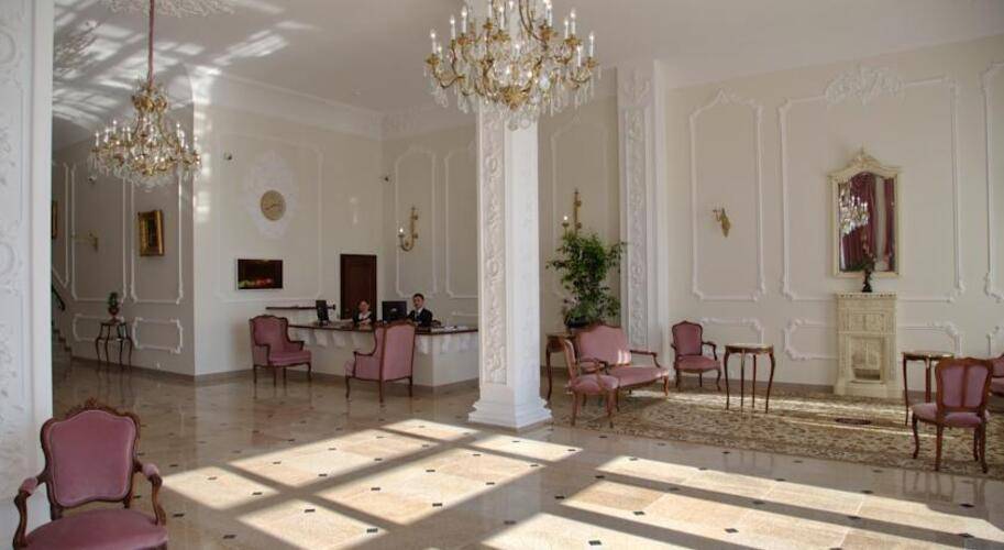 Отель Бристоль