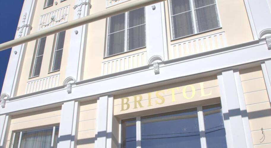 Отель Бристоль
