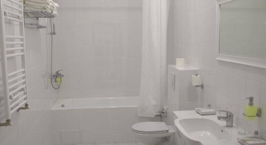 Отель Бристоль