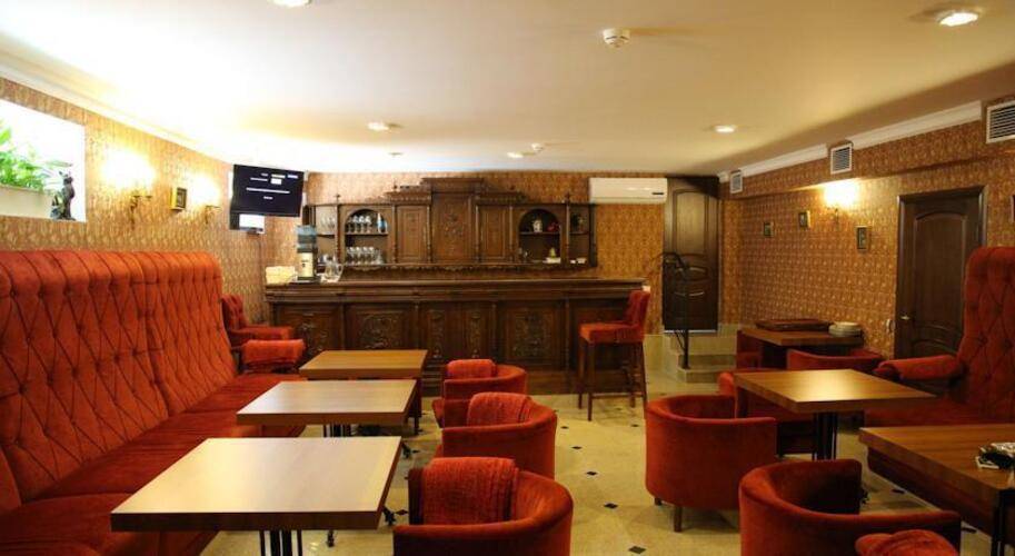 Отель Бристоль