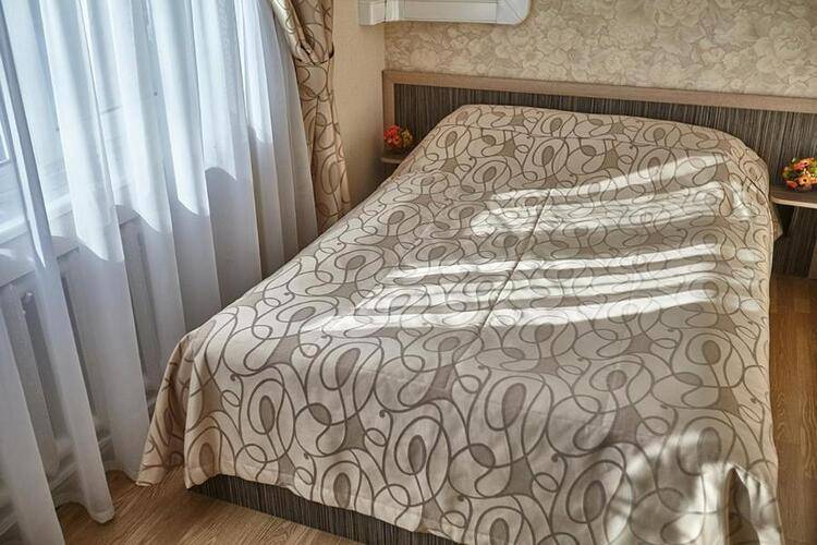 Отель Астра