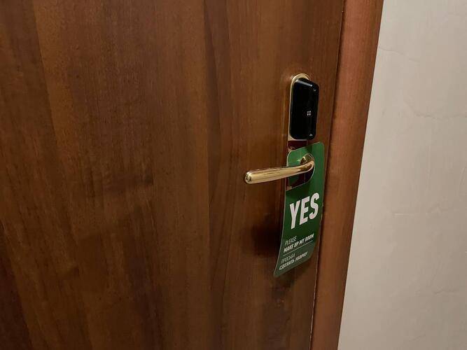 Отель Ля Ви Де Шато
