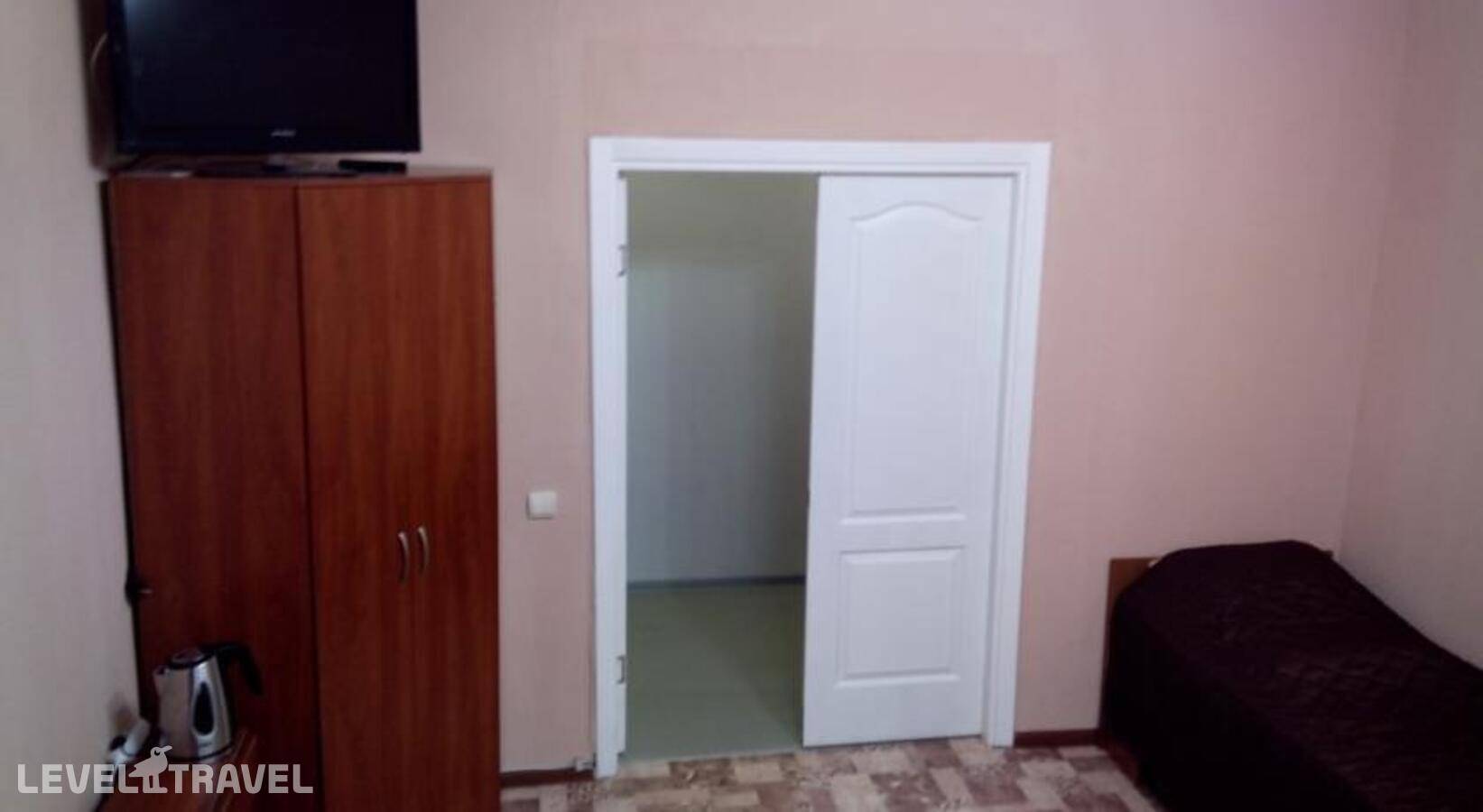 Изображение отеля 8