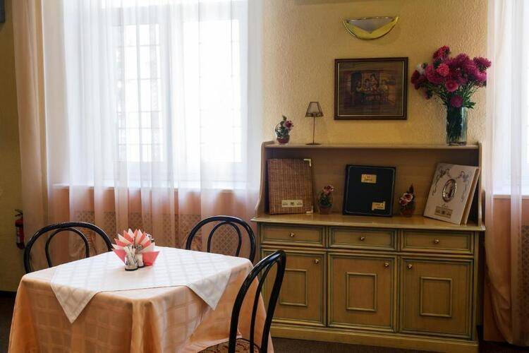 Отель Экватор
