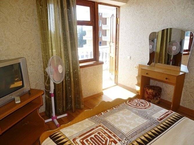 Отель Сабрина