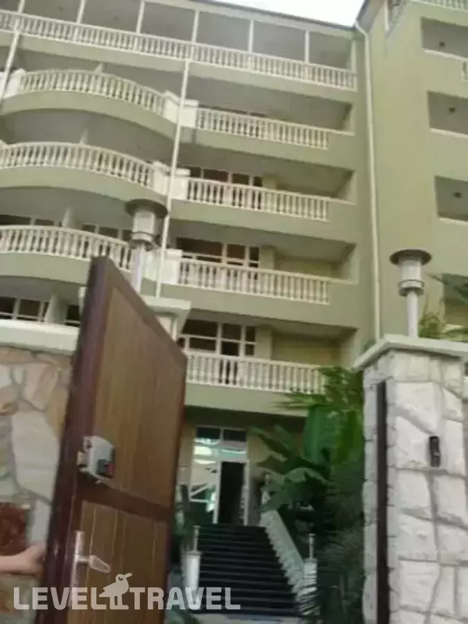 Отель Грин Хаус На Бестужева