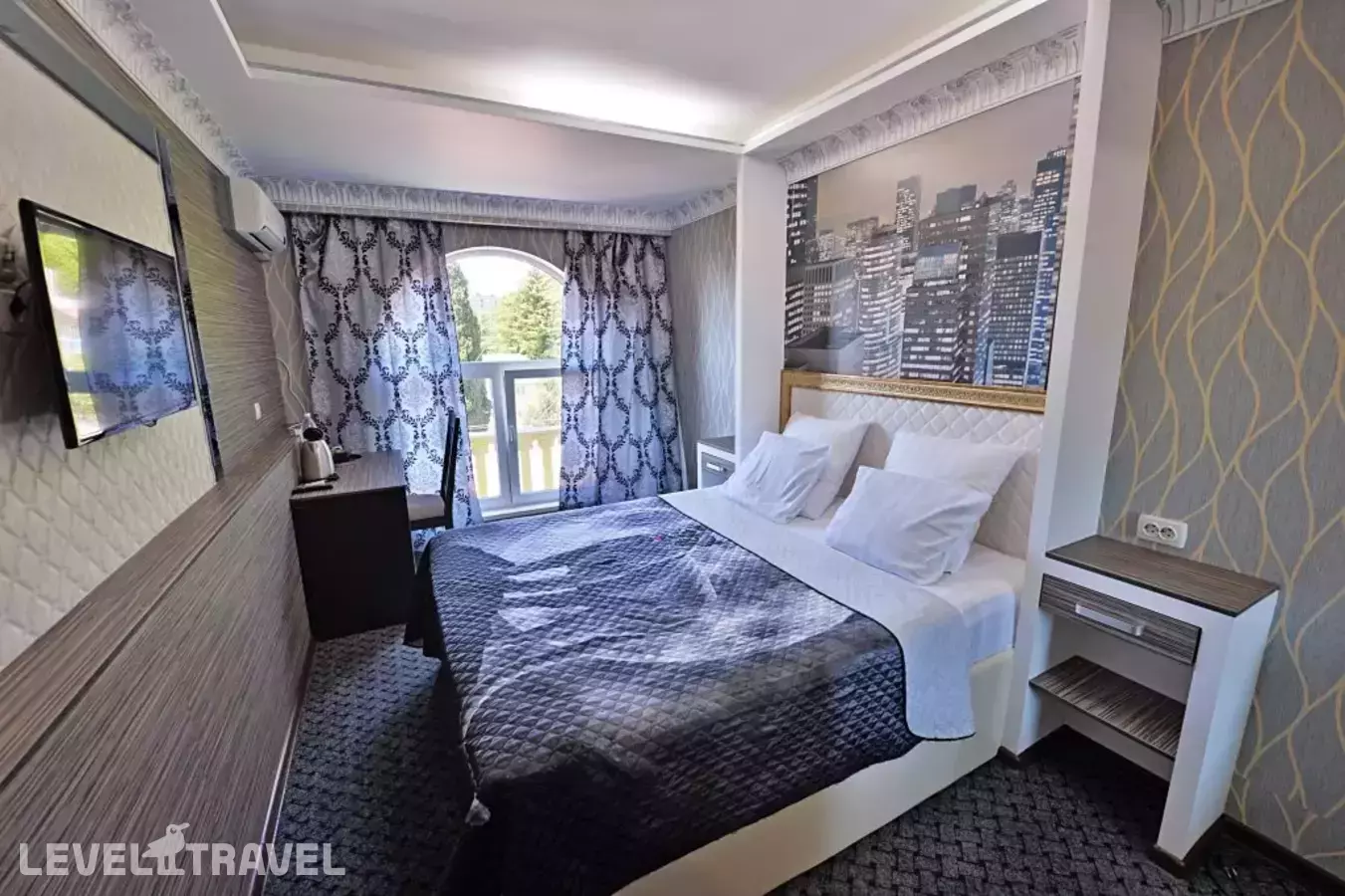 Отель Малибу