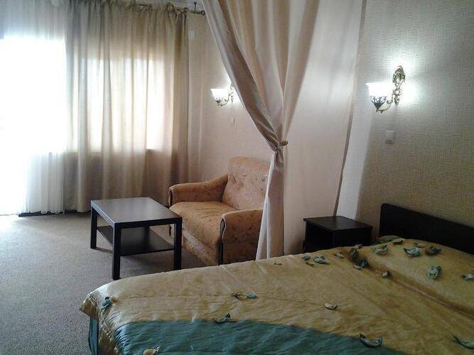 Happylinn Hotel