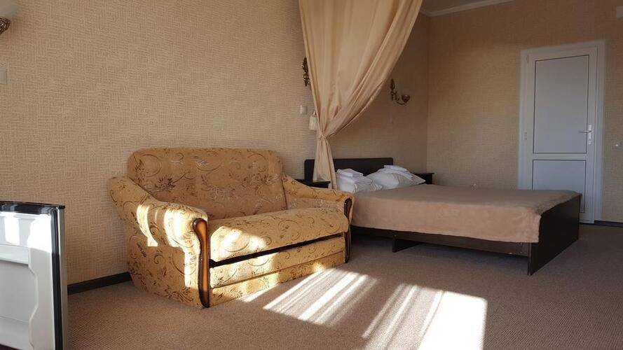 Happylinn Hotel