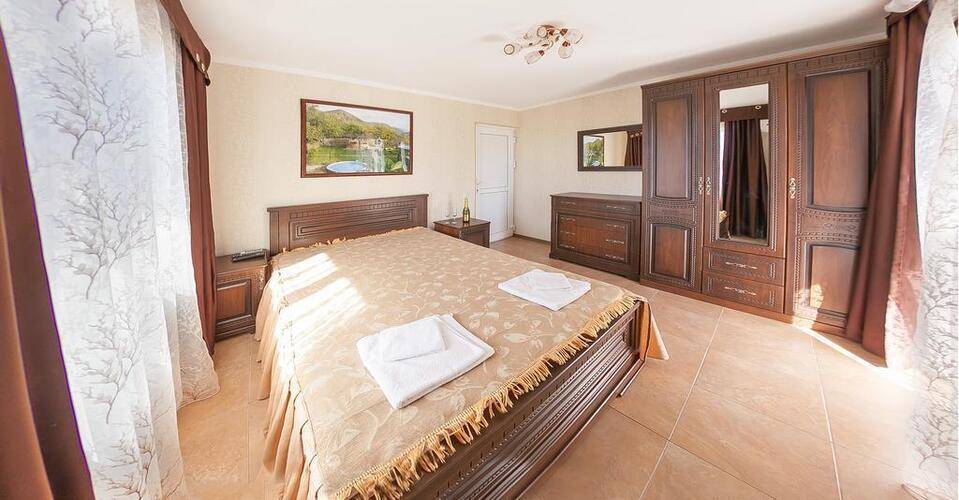 Happylinn Hotel