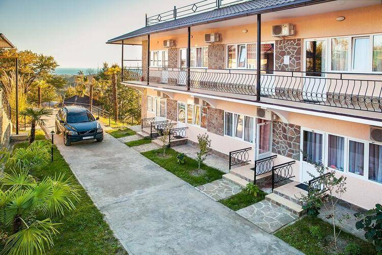 Happylinn Hotel