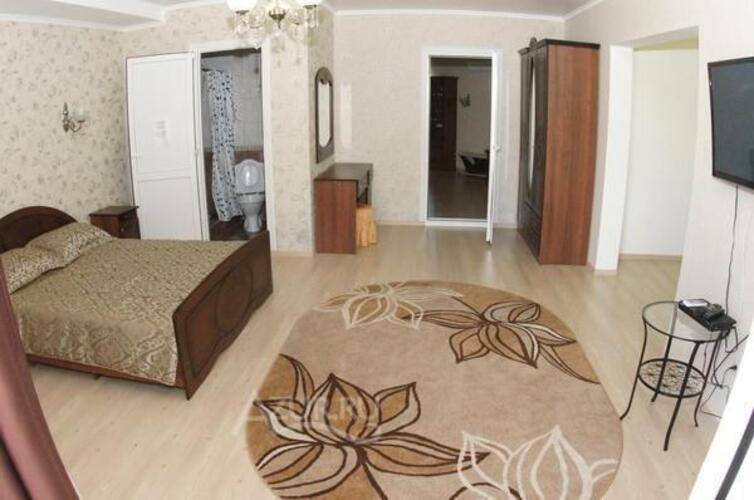 Happylinn Hotel