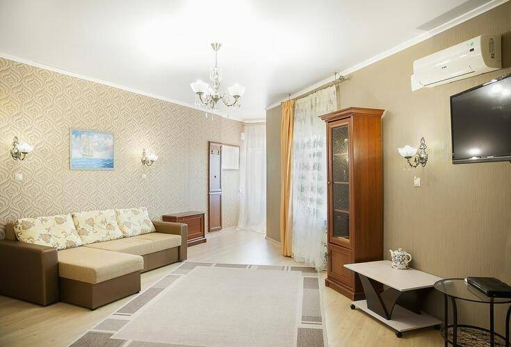 Happylinn Hotel