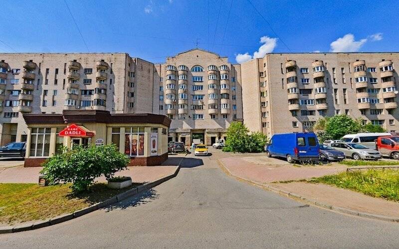 Апартаменты На Варшавская 63/1