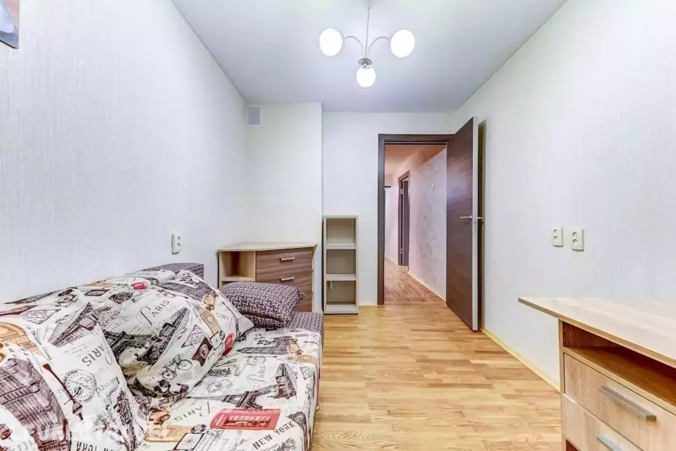 Апартаменты На Варшавская 63/1