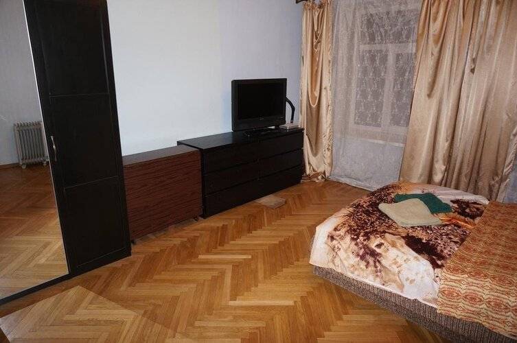 Апартаменты На Улице Бронницкой