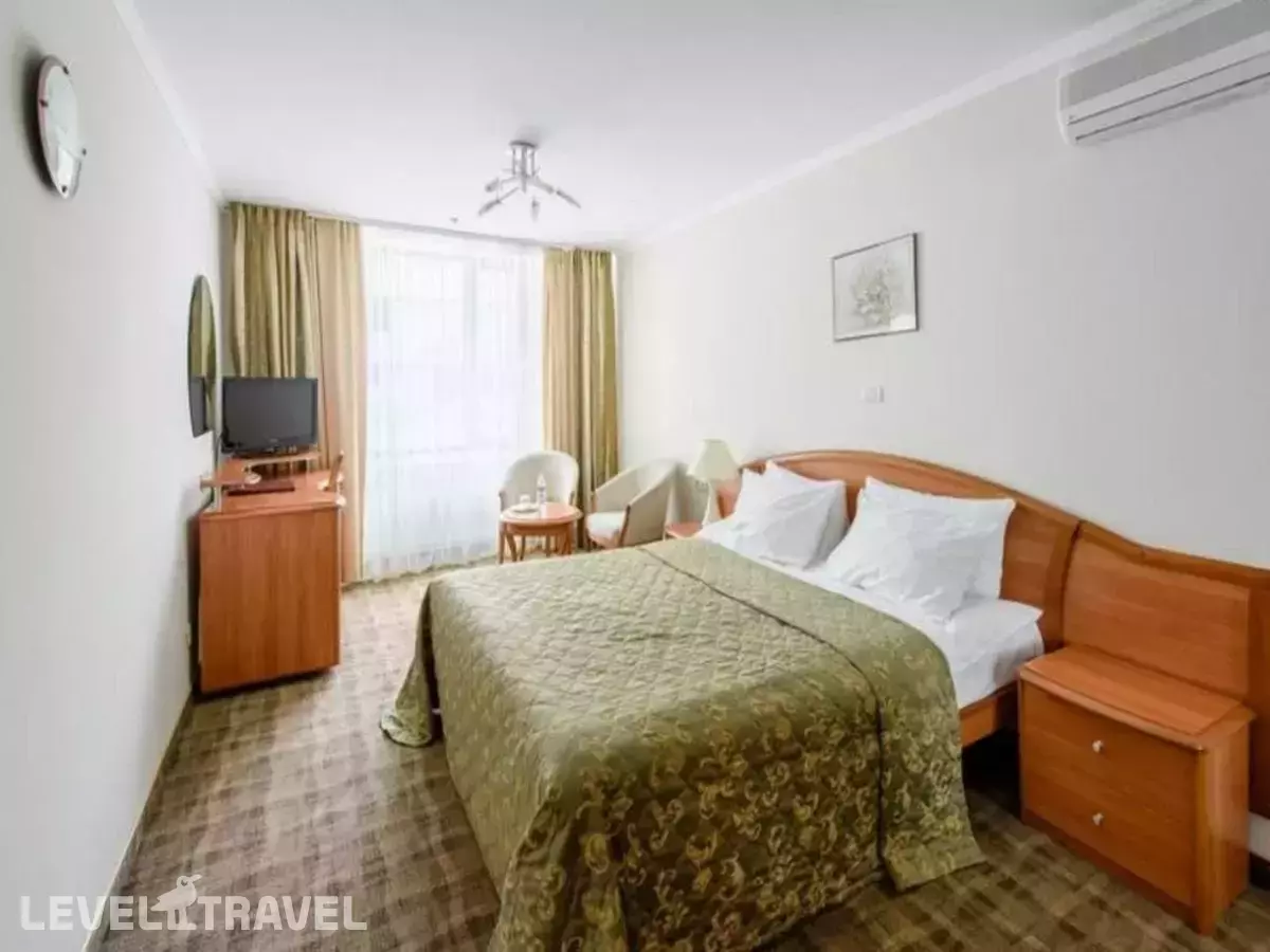 Отель Эдельвейс