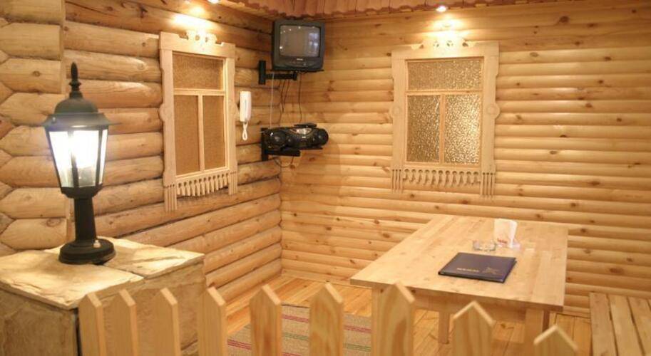 Три Звезды
