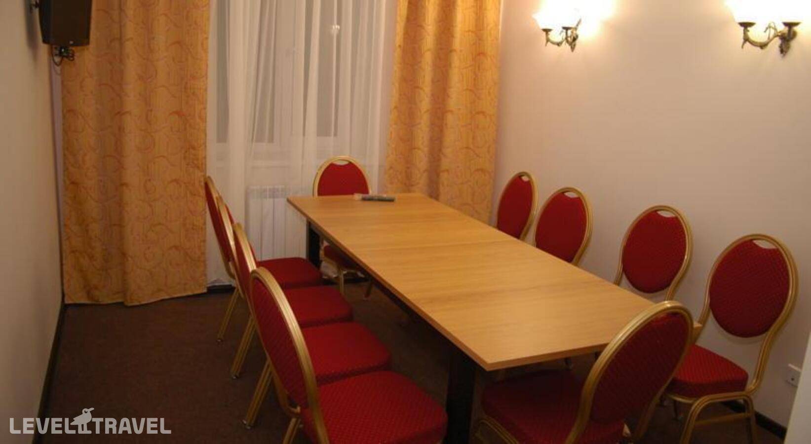 Изображение отеля 8
